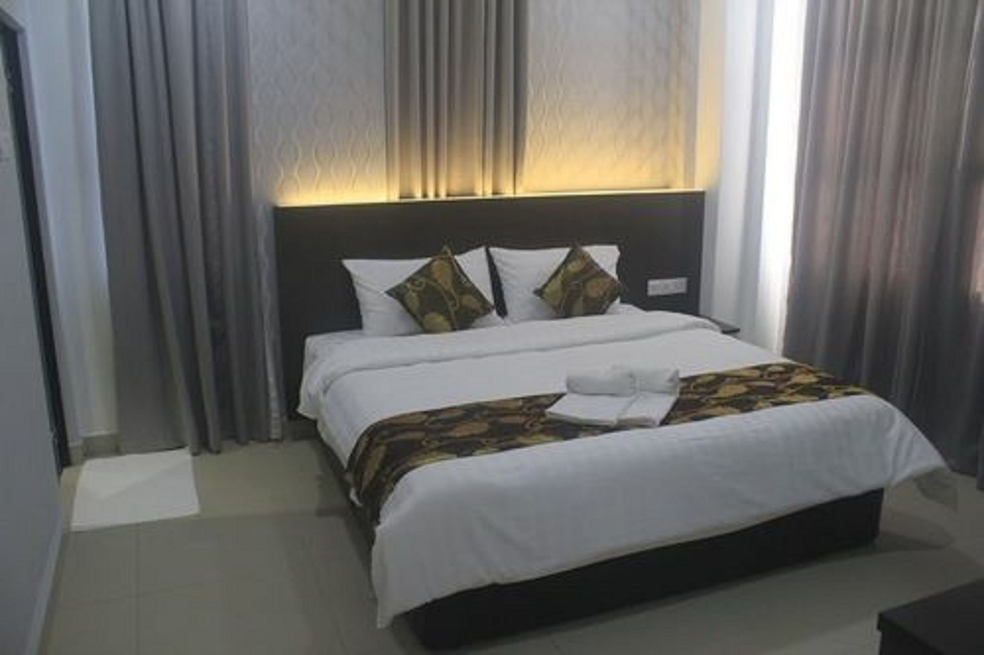 D'Metro Hotel Shah Alam Dış mekan fotoğraf
