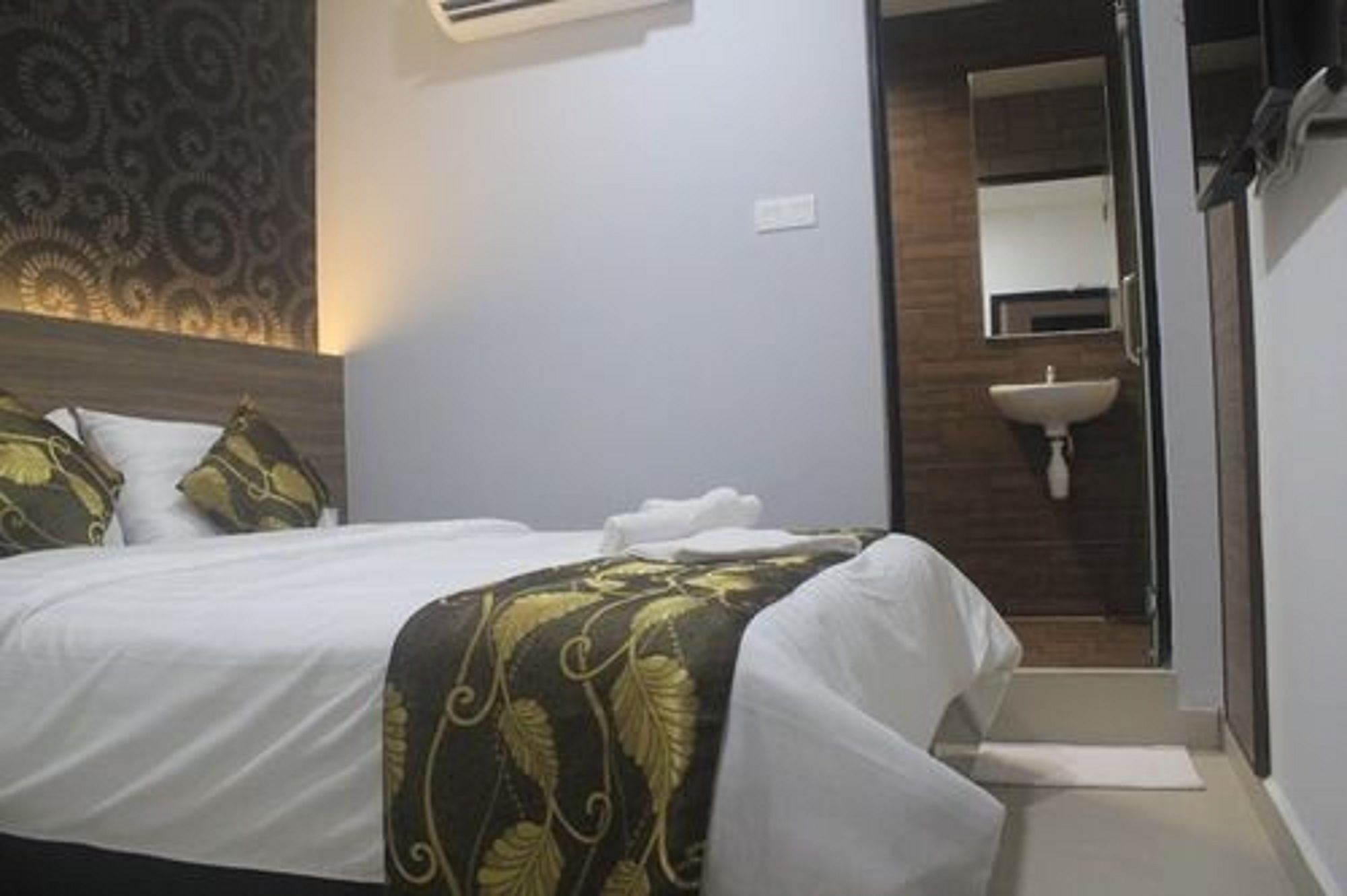 D'Metro Hotel Shah Alam Dış mekan fotoğraf
